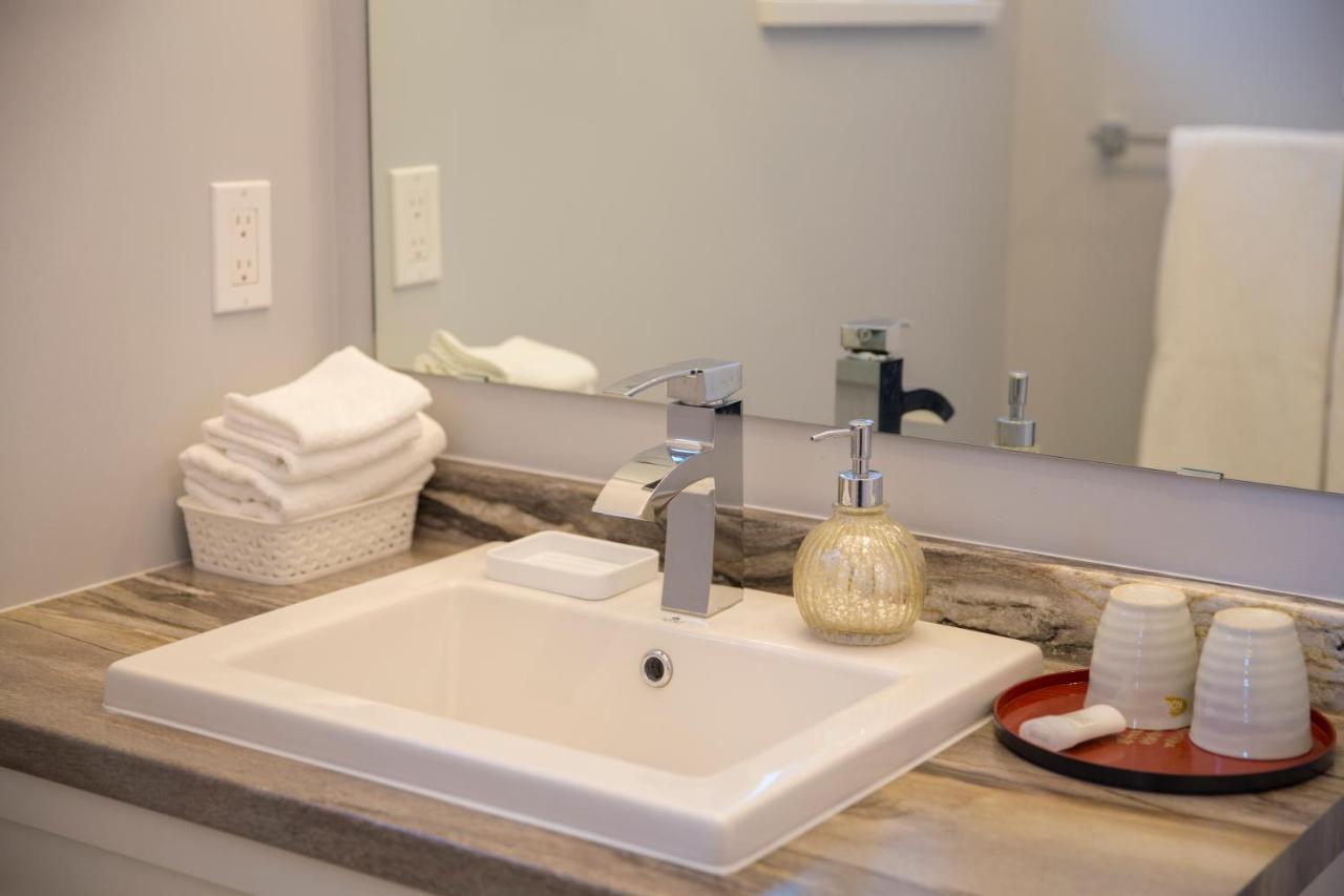 Downtown Whitehorse Deluxe 2 Bedroom Condo 外观 照片