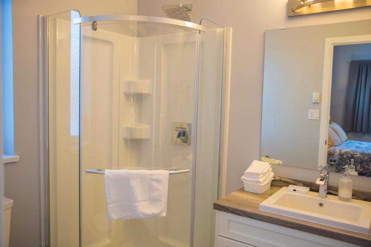 Downtown Whitehorse Deluxe 2 Bedroom Condo 外观 照片