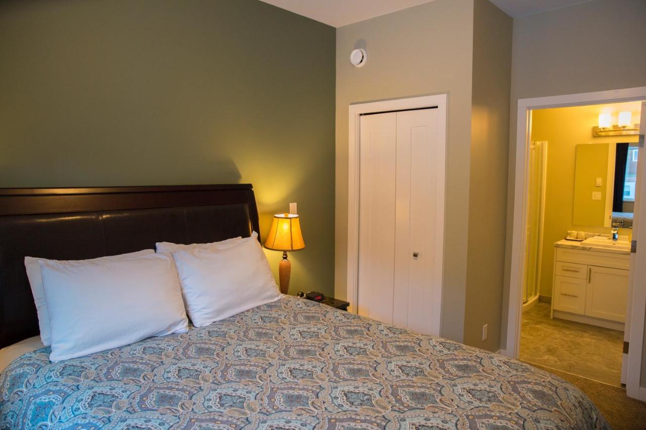 Downtown Whitehorse Deluxe 2 Bedroom Condo 外观 照片